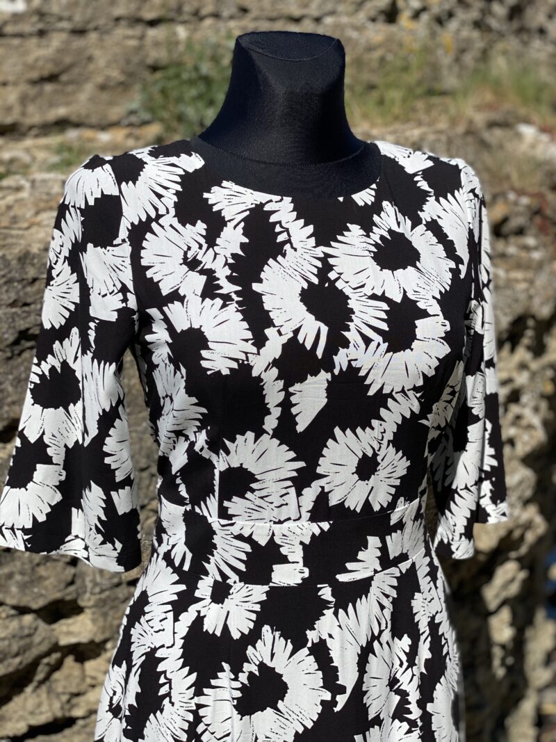 9E5C97D8-8C37-42D9-8FEE-50C638B7B285